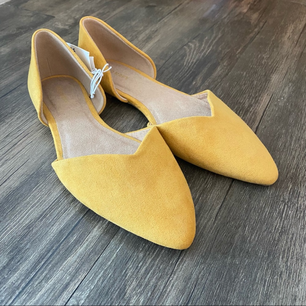 Old Navy Gold Suede Flats